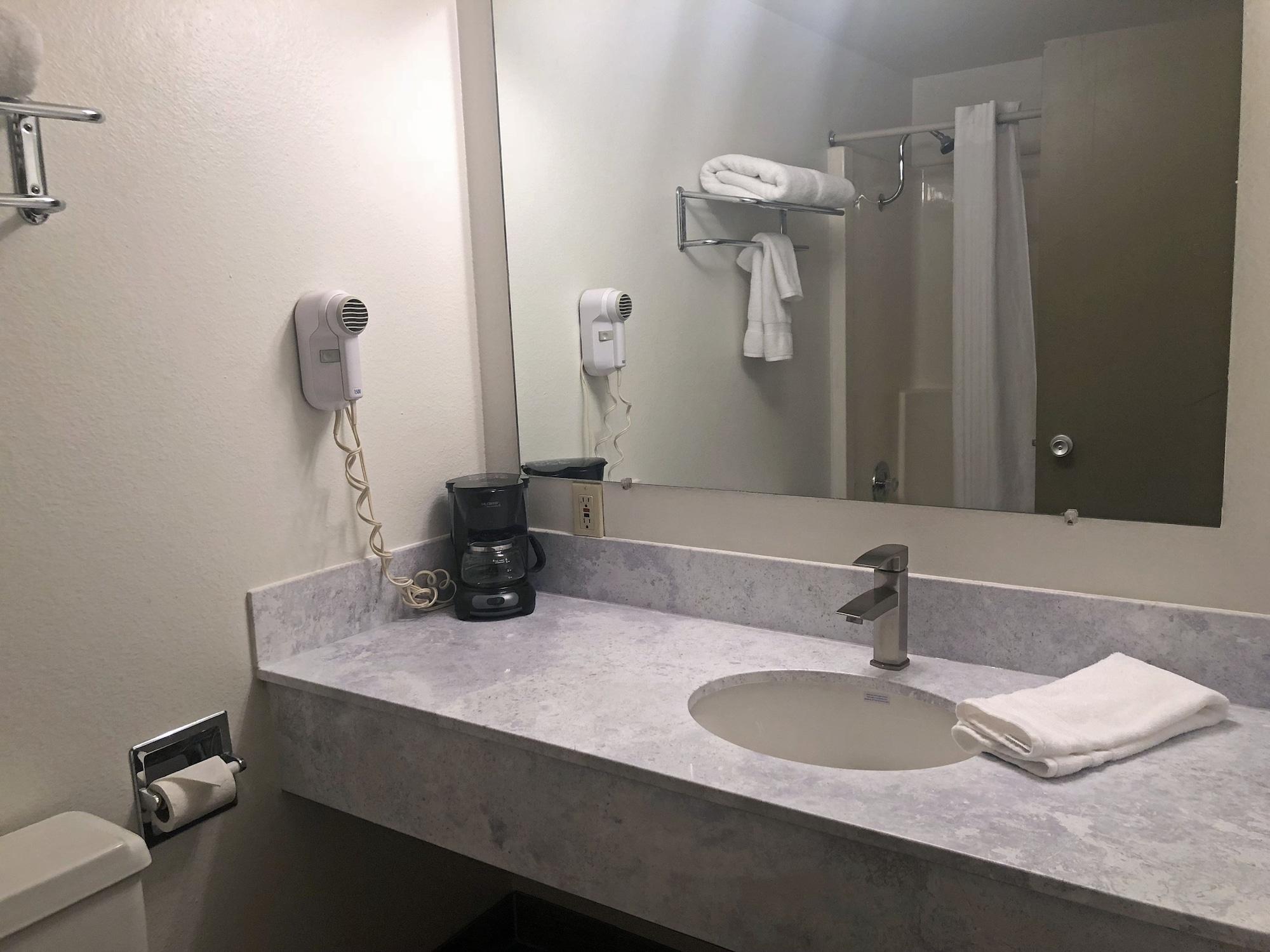 Fairbridge Inn & Suites - لويستون المظهر الخارجي الصورة